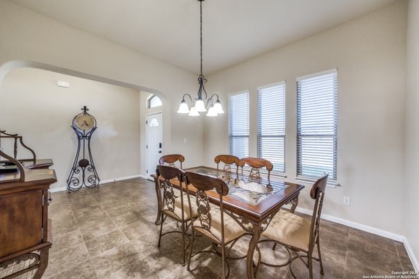 Chandelier, Dining room, Interior, Pendant Lights