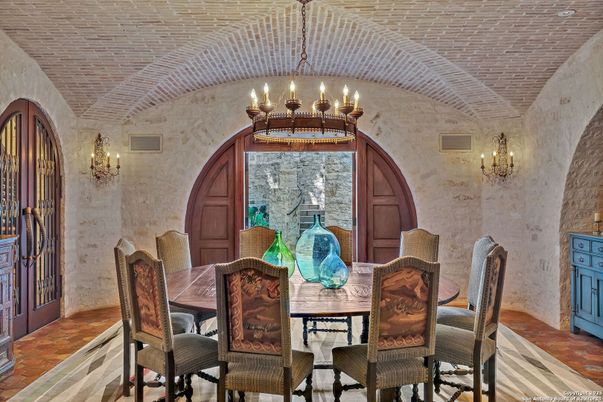 Chandelier, Dining room, Interior
