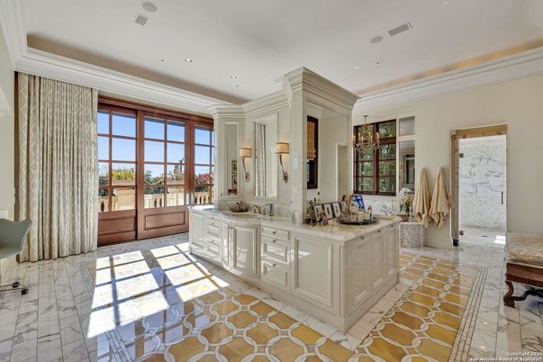 Bathroom, Dual Sink Vanities, Interior, Marble, Recessed Lighting