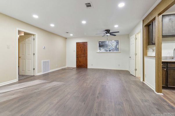 Empty room, Interior, Recessed Lighting, Wood Texture Flooring