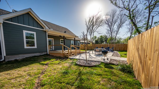 Backyard, Exterior