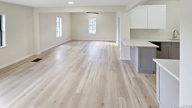 Empty room, Interior, Recessed Lighting, Wood Texture Flooring