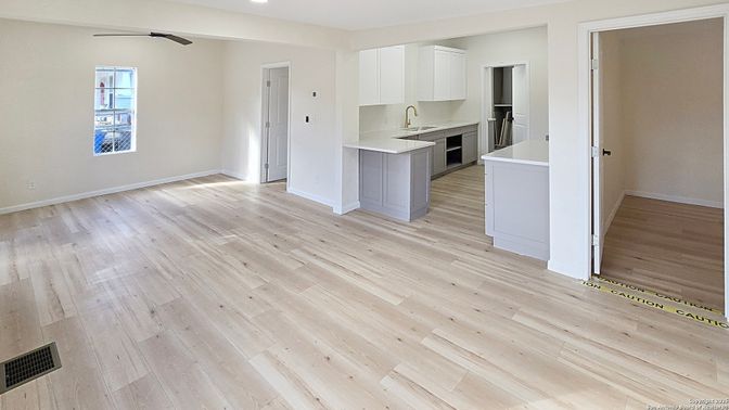 Empty room, Interior, Kitchen, Recessed Lighting, Wood Texture Flooring
