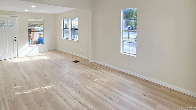 Empty room, Interior, Recessed Lighting, Wood Texture Flooring