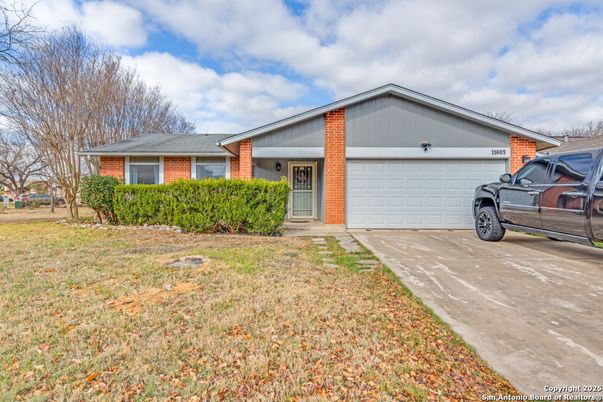 Attached, Exterior, Facade, Brick Facade, Ranch