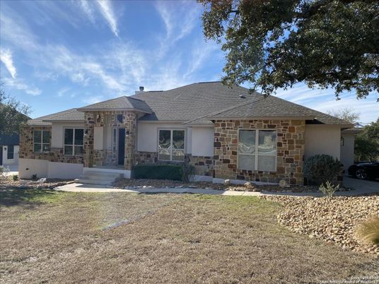 Exterior, Facade, Brick Facade, Ranch
