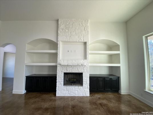 Fireplace, Interior