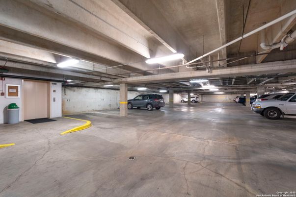 Garage, Interior