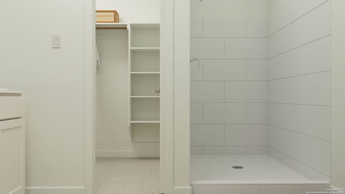 Interior, Walk-in Closets