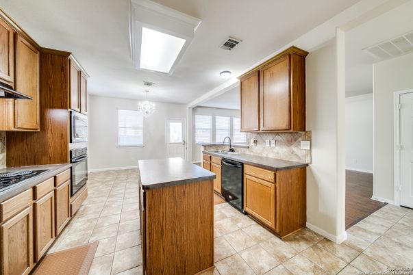 Chandelier, Interior, Kitchen