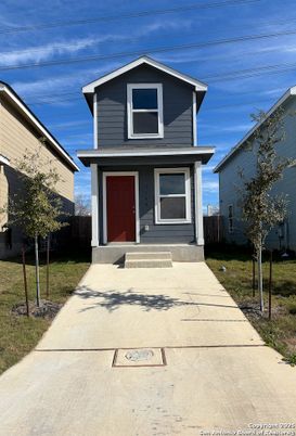 Exterior, Facade, American Craftsman