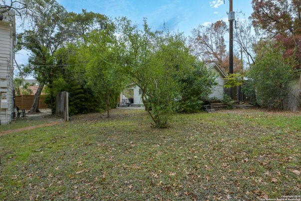 Backyard, Exterior