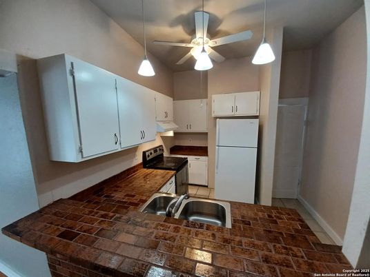 Interior, Kitchen, Pendant Lights