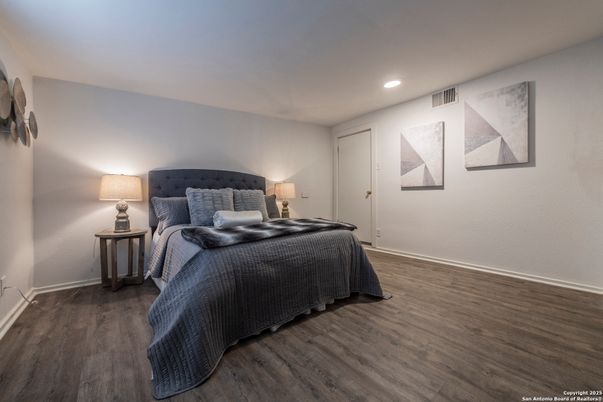 Bedroom, Interior, Recessed Lighting, Wood Texture Flooring