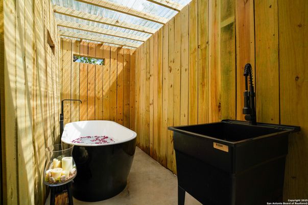 Bathroom, Free Standing Baths, Interior, Wooden Walls