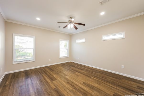 Empty room, Interior, Recessed Lighting, Wood Texture Flooring
