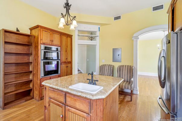 Chandelier, Interior, Kitchen, Wood Texture Flooring