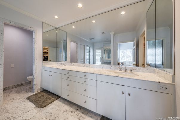 Bathroom, Interior, Marble, Recessed Lighting