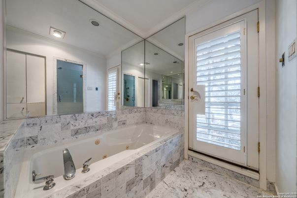Bathroom, Interior, Marble, Recessed Lighting