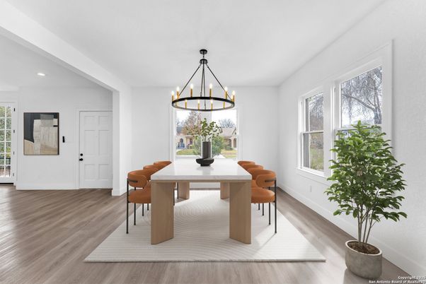 Chandelier, Dining room, Interior, Recessed Lighting, Wood Texture Flooring