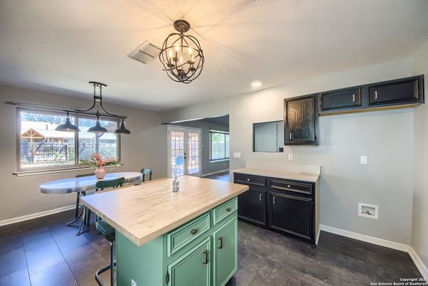 Dining room, Interior, Kitchen, Pendant Lights, Recessed Lighting, Wood Texture Flooring