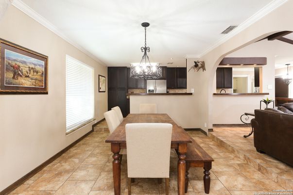 Chandelier, Dining room, Interior, Kitchen, Pendant Lights