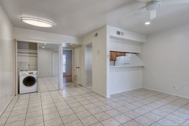Interior, Recessed Lighting, Utility Closets, Washer