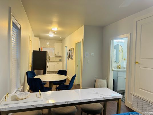 Dining room, Interior