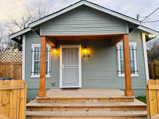 Exterior, Facade, None