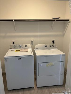 Interior, Utility Closets, Washer, Wood Texture Flooring
