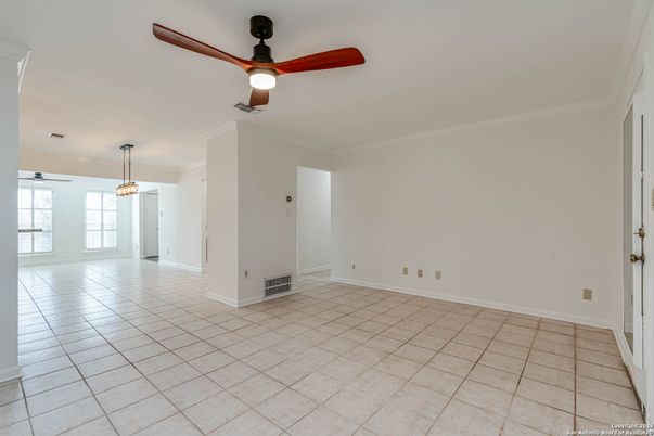 Empty room, Interior, Pendant Lights