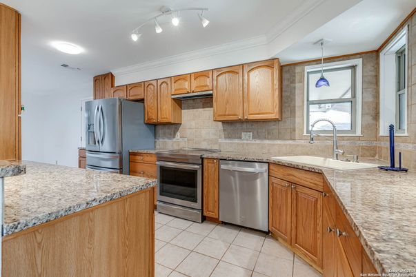 Interior, Kitchen, Pendant Lights, Recessed Lighting, Stainless Steel Appliances