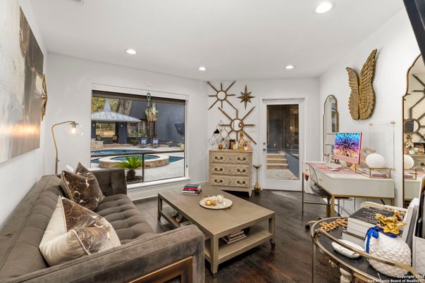 Interior, Living room, Recessed Lighting, Wood Texture Flooring
