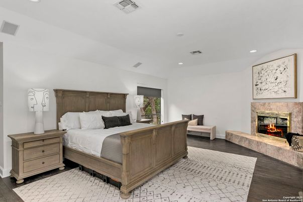 Bedroom, Fireplace, Interior, Recessed Lighting, Wood Texture Flooring
