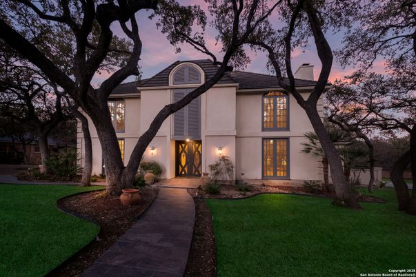 Backyard, Exterior, Facade, French Provincial