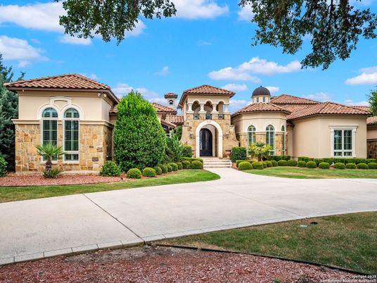 Backyard, Exterior, Facade, Mediterranean