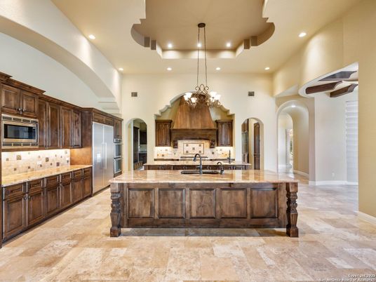 Chandelier, Interior, Kitchen, Recessed Lighting, Stainless Steel Appliances