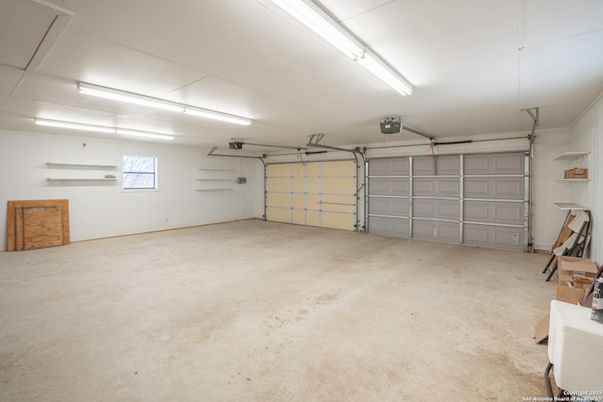 Garage, Interior