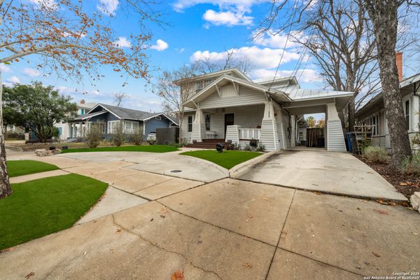 Exterior, Facade, American Craftsman