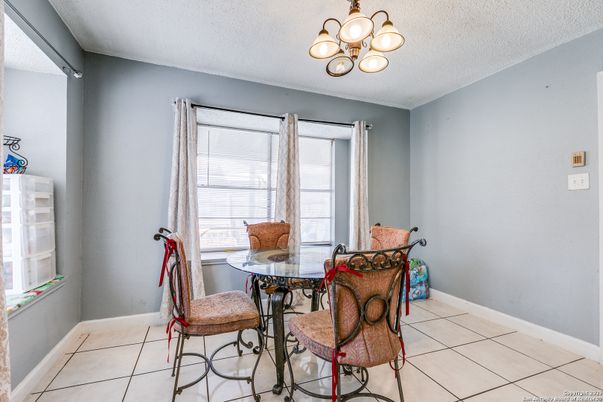 Dining room, Interior