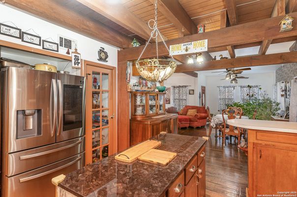 Dining room, Interior, Kitchen, Pendant Lights, Stainless Steel Appliances, Wooden Beams, Wooden Ceilings, Wood Texture Flooring