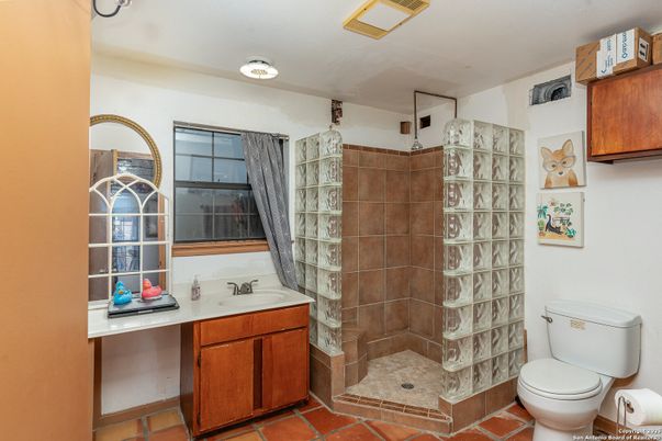 Bathroom, Interior