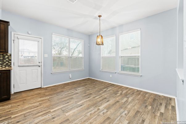 Empty room, Interior, Pendant Lights, Wood Texture Flooring