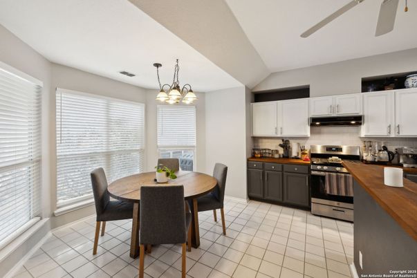 Dining room, Interior, Kitchen, Pendant Lights, Stainless Steel Appliances