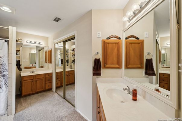Bathroom, Dual Sink Vanities, Interior