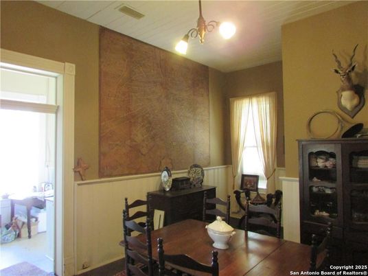 Dining room, Interior