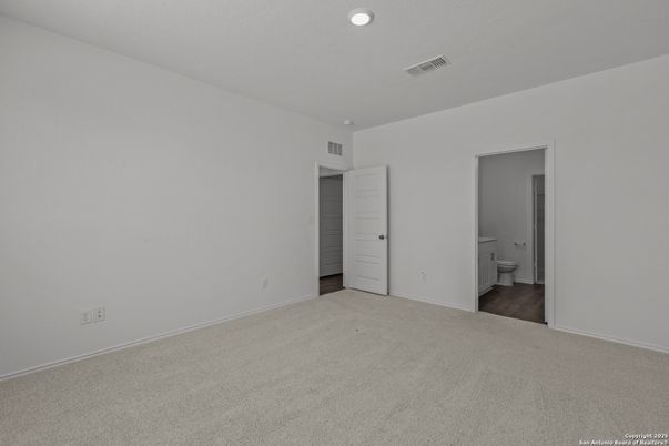 Bathroom, Empty room, Interior, Recessed Lighting