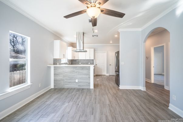 Interior, Kitchen, Recessed Lighting, Wood Texture Flooring