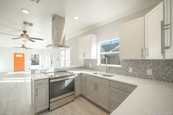Interior, Kitchen, Recessed Lighting, Wood Texture Flooring