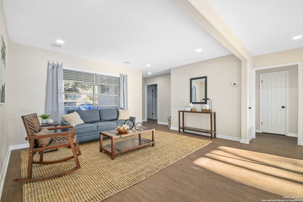 Interior, Living room, Recessed Lighting, Wood Texture Flooring